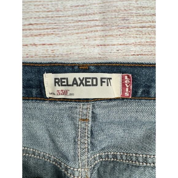 Vintage Levi's Y2K 550 Relaxed Fit Straight Jeans Men's Sz 38x32 Blue Light Wash - Picture 4 of 8